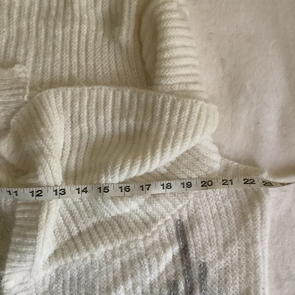 NWOT Gray Sweater Duster - Picture 6 of 9